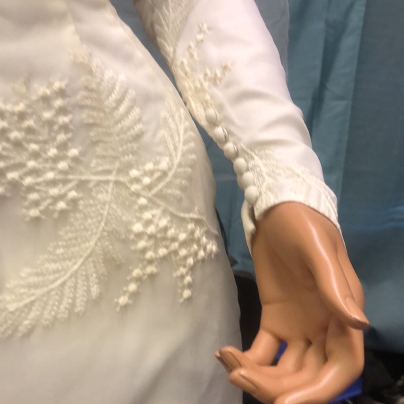 VINTAGE BRIDAL ORIGINALS SLIM DRESS NON DETACHABLE TRAIN ZIPPER BACK BUTTONS 4 - Picture 13 of 17